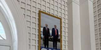 У Білому домі з’явилася спільна фотографія Трампа з Путіним на Алясці