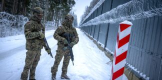 Білорусь другу ніч поспіль атакує Польщу повітряними кулями, військові стверджують, що йде перевірка ППО