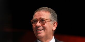 На президентських виборах у Португалії вперше за 20 років перемагає соціаліст