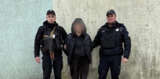 У Львові вибухівку заклали в сміттєву урну: поліція оприлюднила відео підготовки теракту