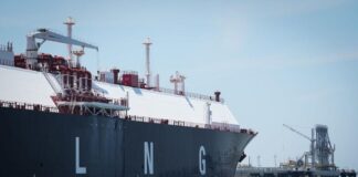 Перша партія СПГ надійшла до України з початку року