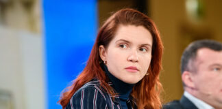 Проти Безуглої порушено справу за чотирма статтями, зокрема за державну зраду