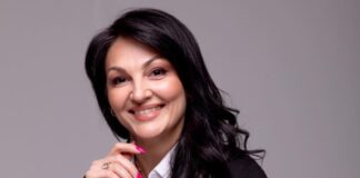Нардепа Марченко, яка викидала гроші за паркан, засудили до двох років ув’язнення