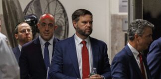 Politico: Вэнс скептично ставився до операції в Ірані та підтримував швидкий удар