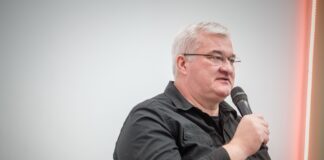 МЗС: Рішення Угорщини щодо інкасаторів та ЄС є незначними і є політичним тиском