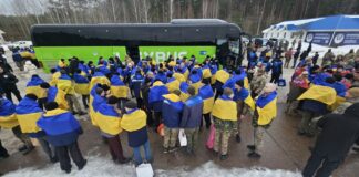 Відбувся початковий етап нового обміну полоненими: ще 200 захисників повернулися до України