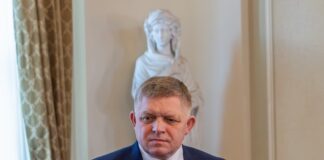 Фіцо пригрозив "перейняти естафету" від Угорщини у блокуванні 90 млрд євро для України