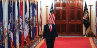 Трамп пообіцяв відновити санкції проти російської нафти після завершення "кризи"