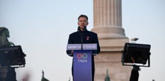 До виборів в Угорщині залишилося менше місяця: в Будапешті відбулися мітинги Орбана і Мадяра – фото