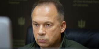 Росія кинула на штурм десятки тисяч солдат і готується до нових нападів – Сирський