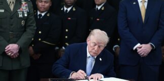 Politico: ЄС побоюється, що Трамп може зупинити підтримку України після відмови допомогти з Іраном