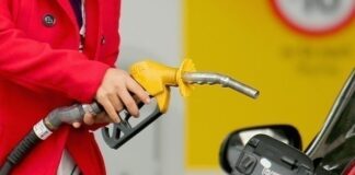 Зростання цін на АЗС: Гетманцев з емоційним зверненням до продавців пального