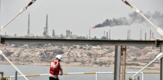 Іран прокоментував, чи позначилися удари США на експорті нафти