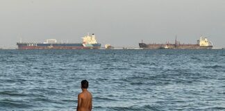 США зменшили обмеження на постачання венесуельської нафти