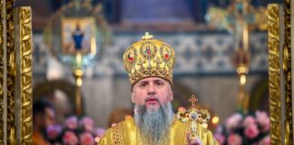 Половина українців вважають себе прихильниками ПЦУ – опитування