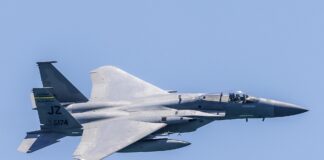 CBS News: США знищили два власних літаки для порятунку пілота F-15