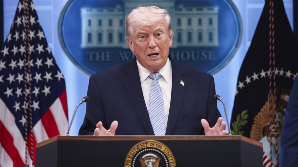 Трамп щодо ультиматуму Ірану: країна може зникнути за одну ніч, можливо, вже завтра