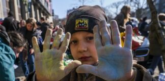 Українці стали гірше ставитися до НАТО та ЄС згідно з опитуванням