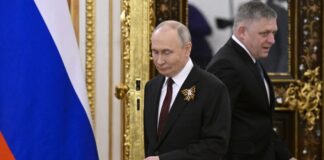 Фіцо планує відвідати Москву 9 травня транзитом через Польщу