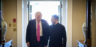 Українці втрачають віру в гарантії безпеки США – опитування КМІС