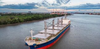 Індія вперше поставила Росії партію бензину