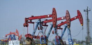 Нафта подешевшала після повідомлень про додаткові поставки Саудівської Аравії через Оман нафтові танкери саудівська