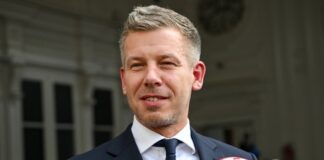 Петер Мадяр та Аніта Орбан привітали підготовку Україною змін щодо прав угорської меншини угорська меншина закарпаття